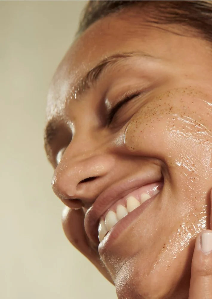 The Body Shop Seaweed Oil-Control Exfoliator