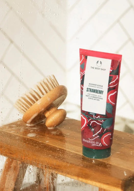 The Body Shop Strawberry Softening Body Polish Scrub - 200 ml