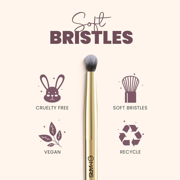 MARS Cosmetics Artist's Arsenal Professional Eyeshadow Smudging Pencil Brush Golden - 6 gm