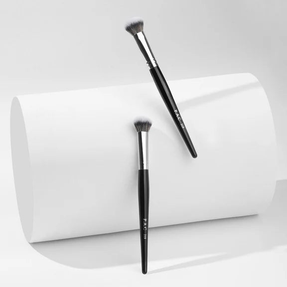 PAC Studio Concealer Brush 219 - Luxurious Dome Shape, Soft Synthetic Bristles for Quick Concealer Blending - 1 pc