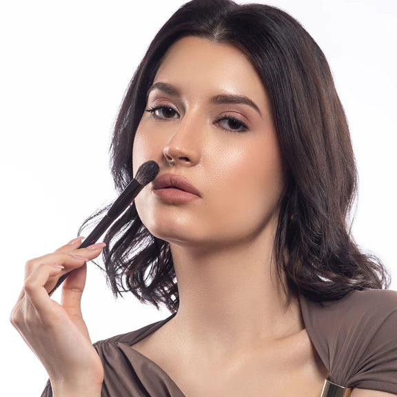 PAC Studio T04 Small Powder Brush - Buff & Blend With Precision, Dense Bristles, Ideal for Under Eyes - 1 pc