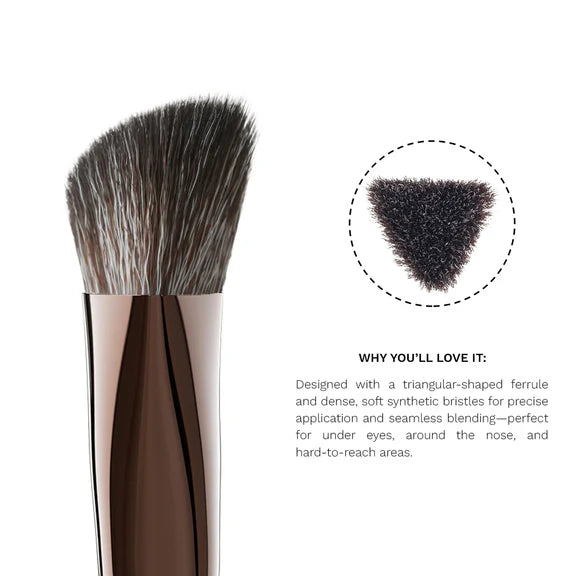 PAC Studio T05 Concealer Buffer Brush - Fluffy Synethetic Bristles for Effortless Concealer Blending - 1 pc