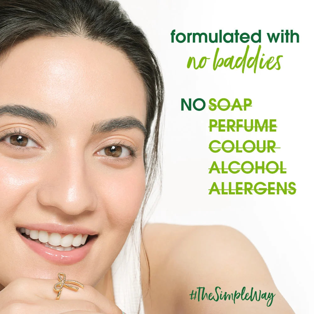 Simple Travel Kit Hydrating Duo, Refreshing Facial Wash 50ml and Hydrating Light Moisturiser 50ml