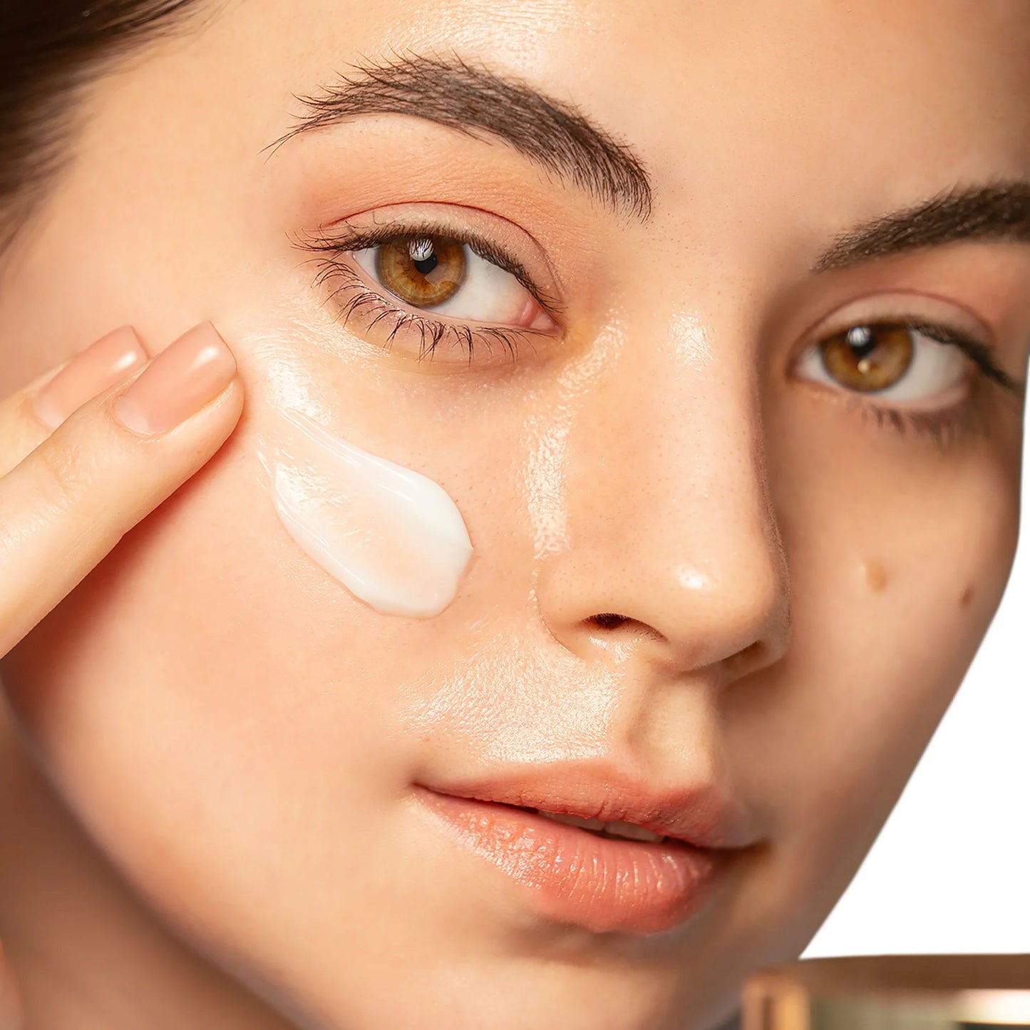 PAC Studio Spotlight Moisturizer - Quick Absorbing Formula, Keeps Skin Hydrated, Dewy & Plump All Day - 50 gm
