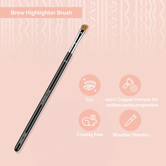 Miss Claire M34 - Brow Highlighter Brush - Chrome - 1 pcs