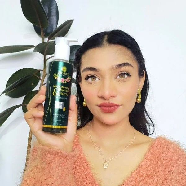 Shikakkai and Reetha Mild Cleansing gel shampoo 200 ML