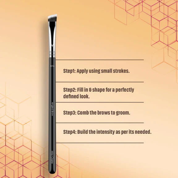 Miss Claire M16 - Angled Brow Brush - Chrome - 1 pcs