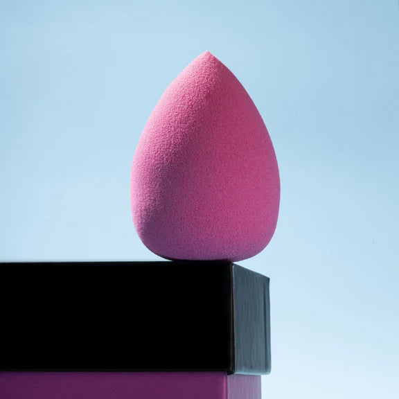 PAC Studio Classic Beauty Blender - Waterdrop, Grows 2X When Wet, Low Absorption, Durable & Stays in Shape - 1 pc