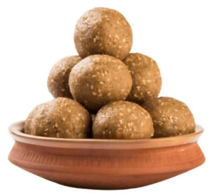 Godavari Vantillu Bellam Nuvvula Undalu (Nuvvula Laddu / Sesame Ladoo/ Til Laddu)