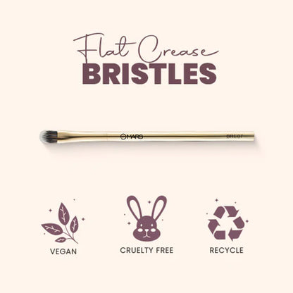 MARS Cosmetics Artist's Arsenal Professional Flat Crease Brush - Golden - 11 gm