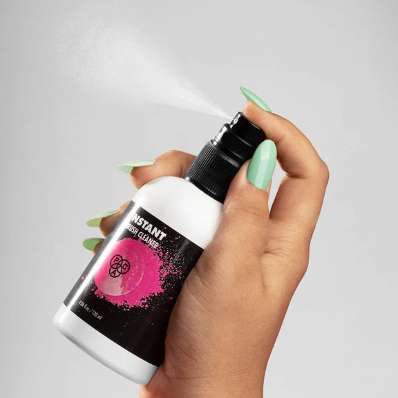 PAC Studio Instant Brush Cleaner - 2 Minute Cleaner, Waterless Hassle Free Cleaning, Brush Instantly Ready - 120 ml