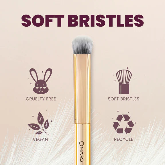 MARS Cosmetics Artist's Arsenal Flat Eyeshadow Brush - 0.5 gm