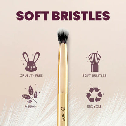 MARS Cosmetics Artist's Arsenal Small Eyeshadow Blending Brush - 0.5 gm