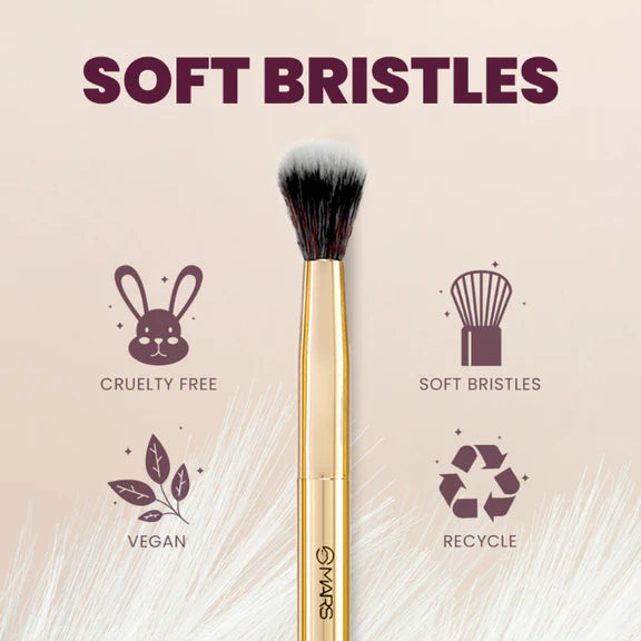 MARS Cosmetics Artist's Arsenal Professional Big Blending Eyeshadow Brush Golden - 1 Pcs