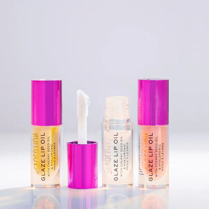 Makeup Revolution Glaze Lip Oil Intense Nourishment With Hyaluronic Acid Vitamin E - Lust Clear - 4.6 ml