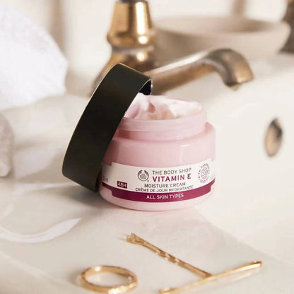 The Body Shop Vitamin E Moisture Day Cream -50 ml
