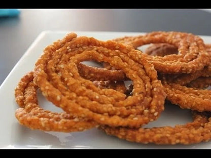 Karapu Sakinalu / Rice Flour Sakinalu(Spicy) - 500 gm